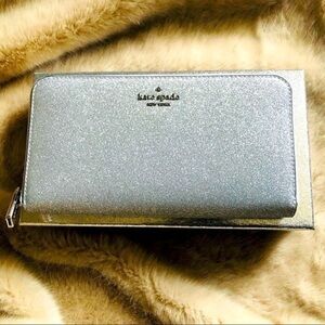 Kate Spade New York Silver Glitter Zip Around Wallet Holiday Collection NWT